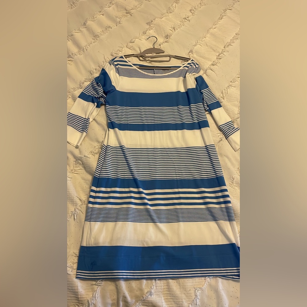 Lilly Pulitzer dress. Size large. Like new!